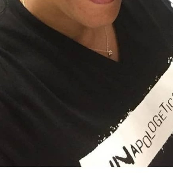 UNapologeticallyME T-Shirt--Design #2 - Picture 5 of 6